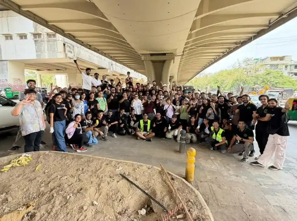 Deepali Chowk Flyover Cleanup Drive